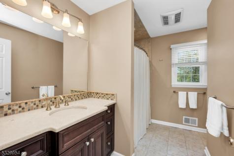60 Kinnan Way Bernards NJ 07920