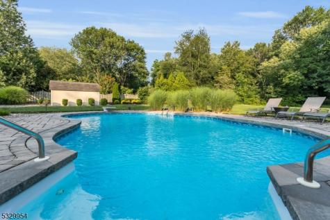 60 Kinnan Way Bernards NJ 07920