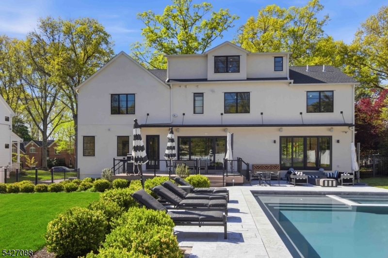 13 Robert Drive Chatham NJ 07928