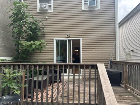39 Jacob Street Newark NJ 07103