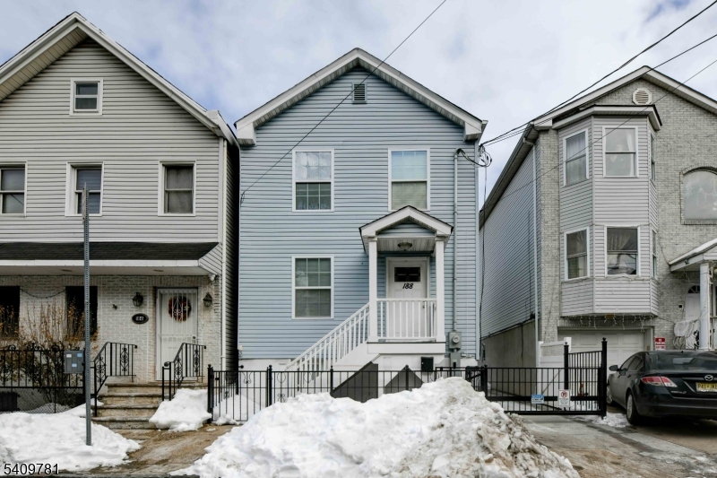 188 Pennington Street Newark NJ 07105
