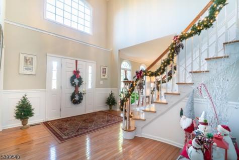 20 Riddle Court Franklin NJ 08802