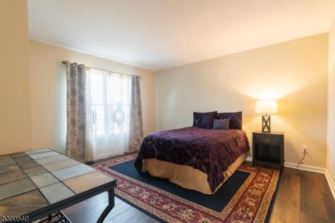 20 Riddle Court Franklin NJ 08802