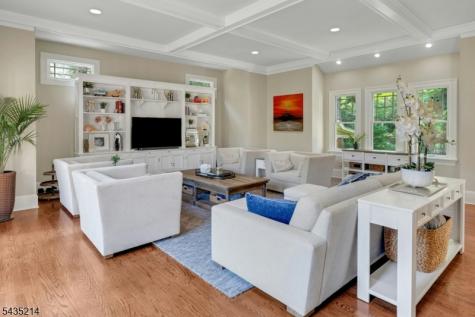 74 Ball Road Mountain Lakes NJ 07046