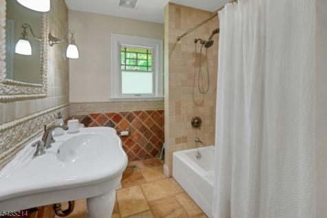 74 Ball Road Mountain Lakes NJ 07046