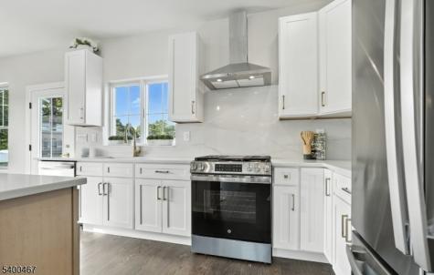 188 Canterbury Avenue North Arlington NJ 07031