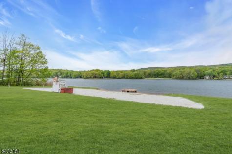 20 Plaza Drive Hampton NJ 07860