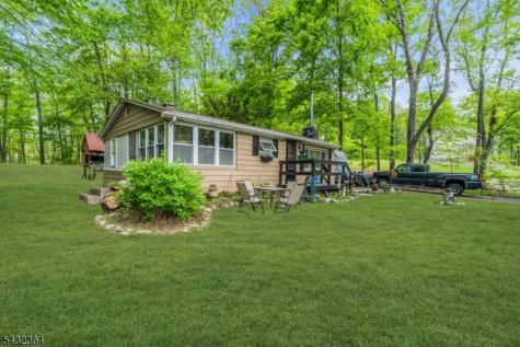 20 Plaza Drive Hampton NJ 07860