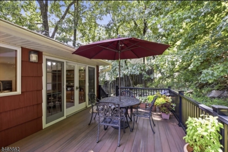 17 Ellsworth Avenue Morris NJ 07960