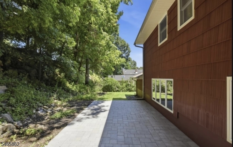 17 Ellsworth Avenue Morris NJ 07960