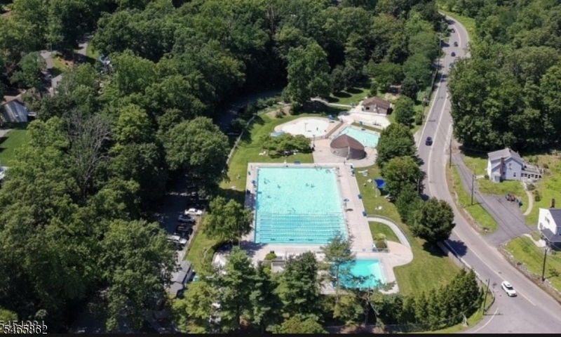 17 Ellsworth Avenue Morris NJ 07960