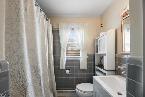 439 Fairview Avenue Woodbridge NJ 07067