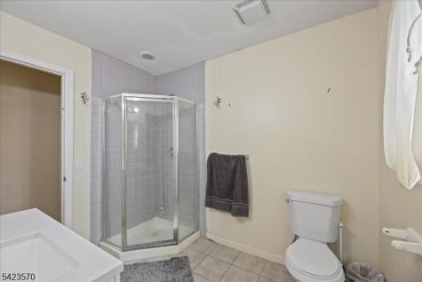 439 Fairview Avenue Woodbridge NJ 07067