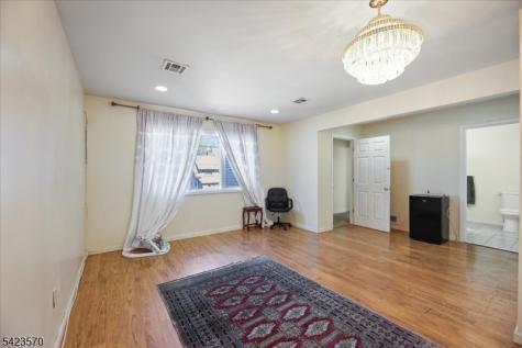 439 Fairview Avenue Woodbridge NJ 07067
