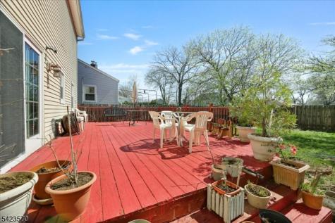 439 Fairview Avenue Woodbridge NJ 07067
