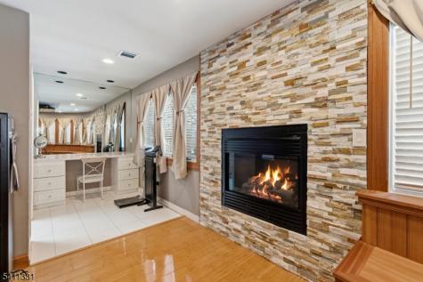 328 Hillside Avenue Livingston NJ 07039