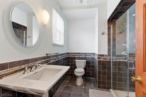 328 Hillside Avenue Livingston NJ 07039