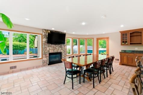 328 Hillside Avenue Livingston NJ 07039