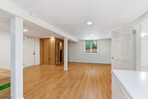 328 Hillside Avenue Livingston NJ 07039