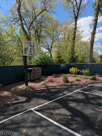 328 Hillside Avenue Livingston NJ 07039