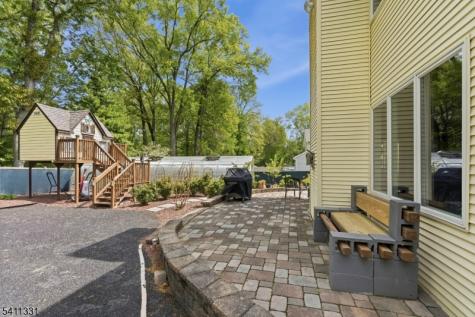 328 Hillside Avenue Livingston NJ 07039