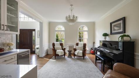 5 Longford Court Warren NJ 07059
