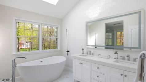 5 Longford Court Warren NJ 07059