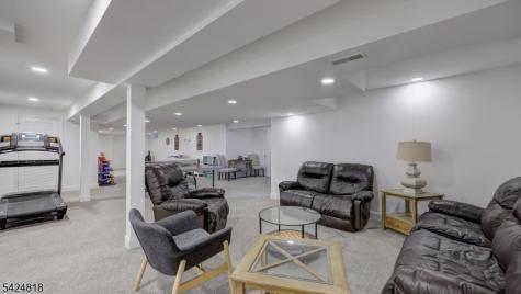 5 Longford Court Warren NJ 07059