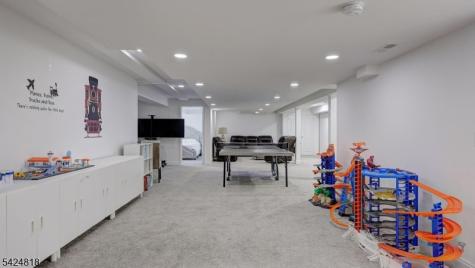 5 Longford Court Warren NJ 07059