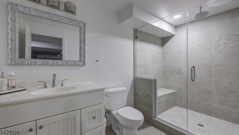 5 Longford Court Warren NJ 07059
