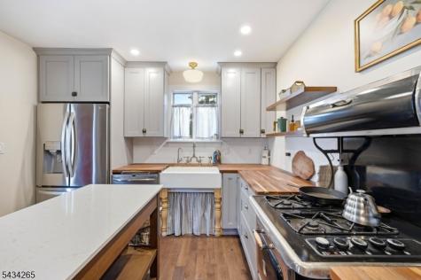 135 Franklin Road Denville NJ 07834