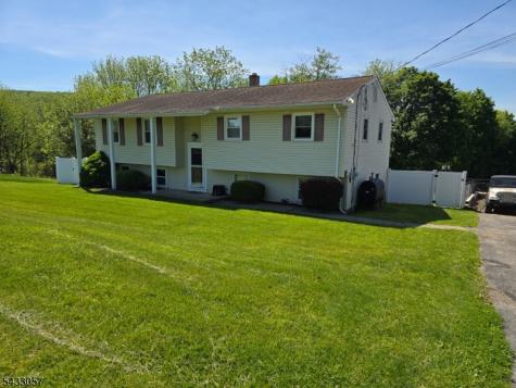 21 High Point Ci Franklin NJ 07416
