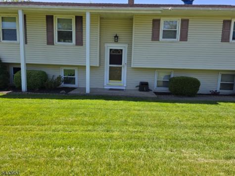21 High Point Ci Franklin NJ 07416