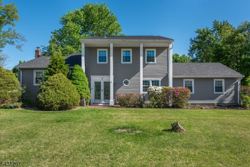 8 Maple Avenue East Hanover NJ 07936