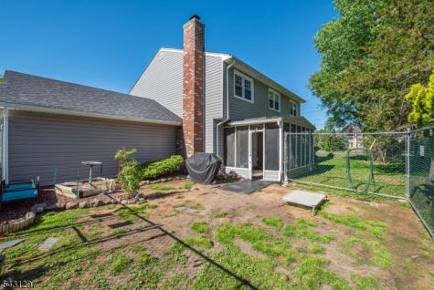 8 Maple Avenue East Hanover NJ 07936