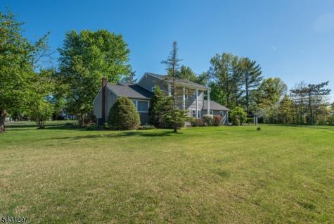 8 Maple Avenue East Hanover NJ 07936