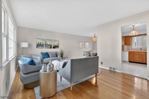 53 Patricia Place Clifton NJ 07012