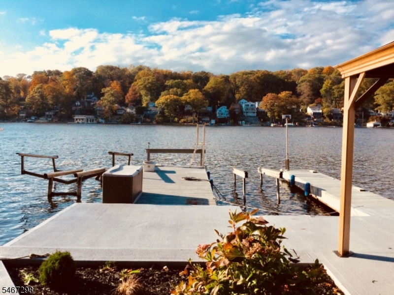 32 Chincopee Road Jefferson NJ 07849