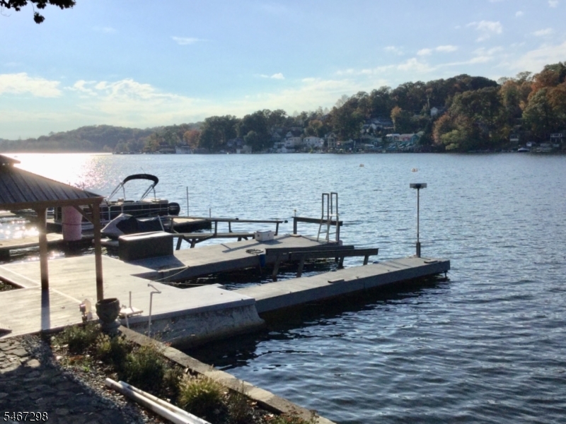 32 Chincopee Road Jefferson NJ 07849