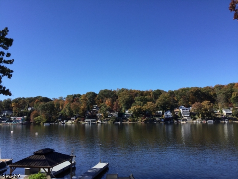 32 Chincopee Road Jefferson NJ 07849