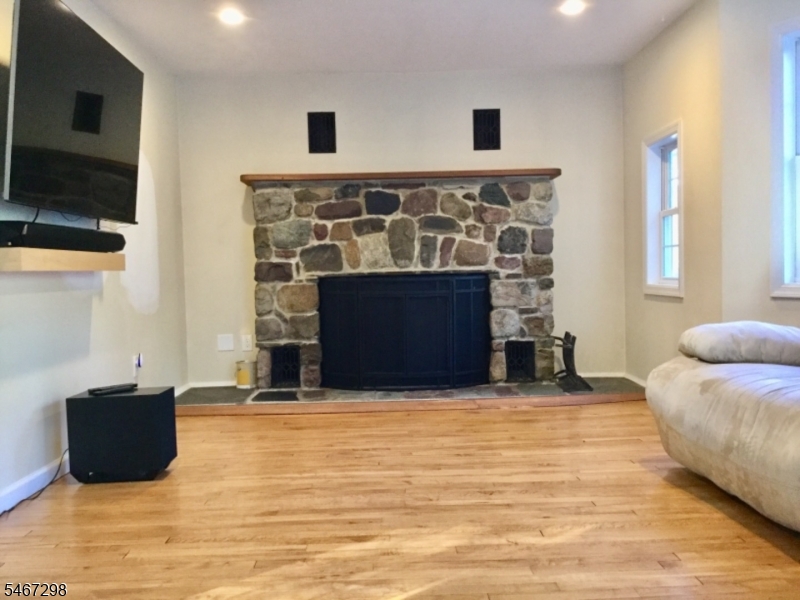 32 Chincopee Road Jefferson NJ 07849