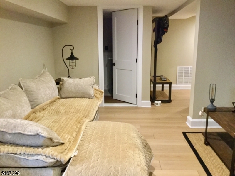 32 Chincopee Road Jefferson NJ 07849