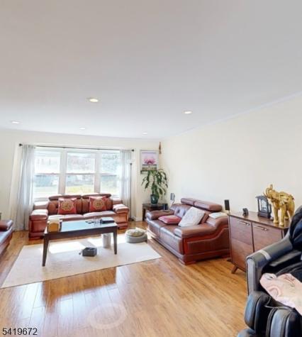 976 Kingston Drive Cherry Hill NJ 08034
