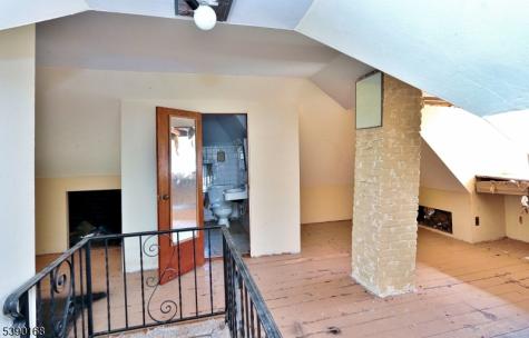 164 East Clay Avenue Roselle Park NJ 07204