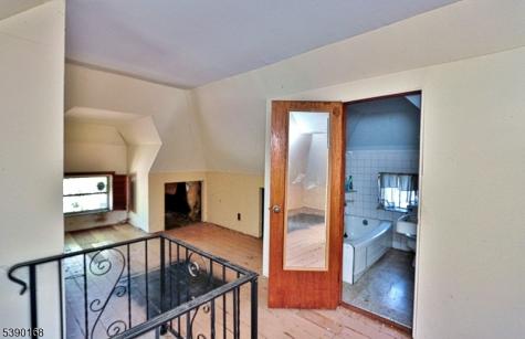 164 East Clay Avenue Roselle Park NJ 07204
