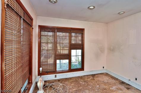 164 East Clay Avenue Roselle Park NJ 07204