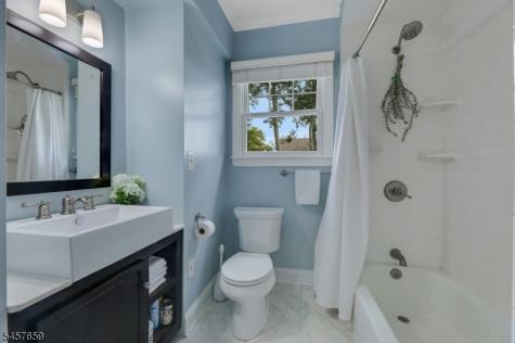 75 Buena Vista Avenue Hawthorne NJ 07506