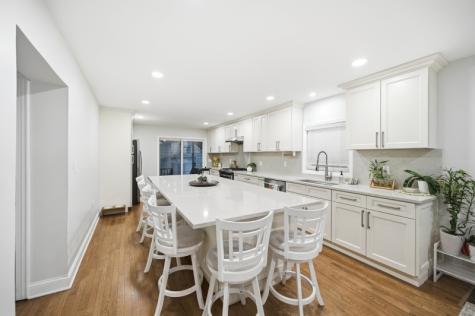 48 W Cedar Street Livingston NJ 07039