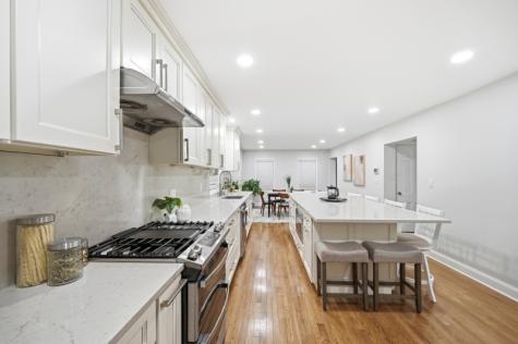 48 W Cedar Street Livingston NJ 07039