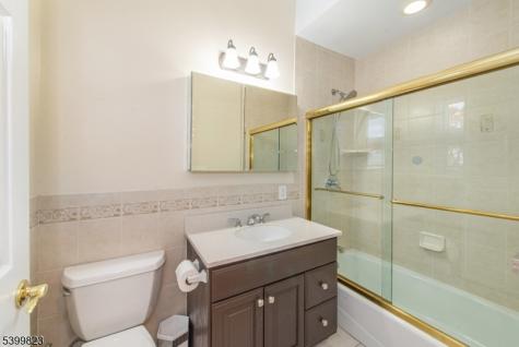 73 Grove Street Clifton NJ 07013